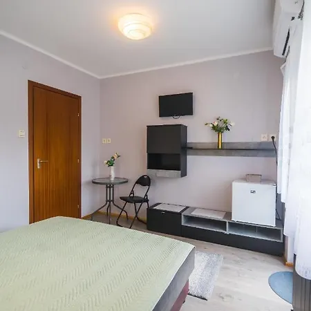 Csini Vendeghaz 3* Balatonföldvár