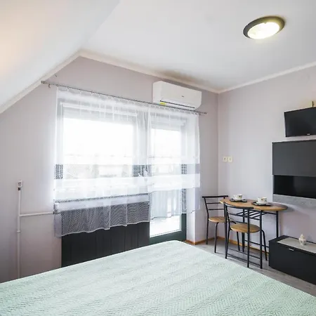 Csini Vendeghaz Balatonföldvár