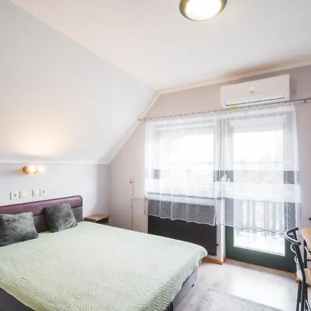 Csini Vendeghaz Gasthuis 3*