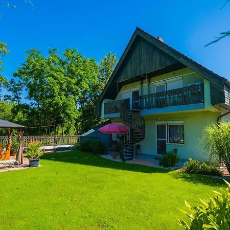 Csini Vendeghaz 3* Balatonföldvár