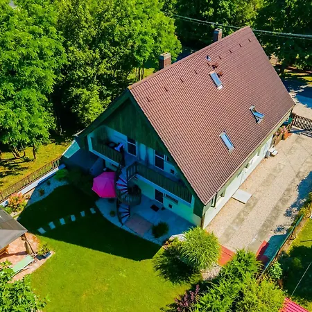 Gasthuis Csini Vendeghaz Balatonföldvár