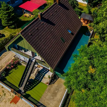 Csini Vendeghaz 招待所