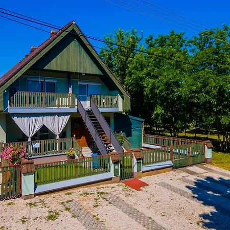 Csini Vendeghaz Gasthuis 3*