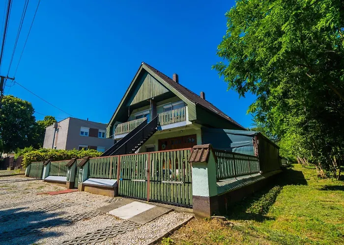 Csini Vendeghaz Affittacamere Balatonföldvár