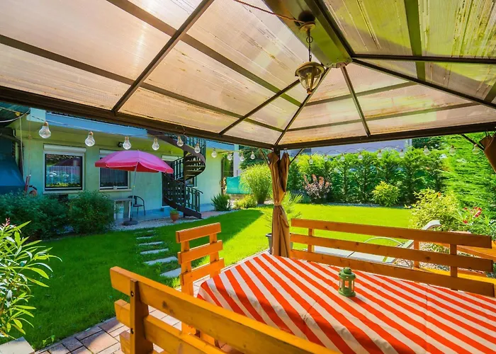 Csini Vendeghaz 3* Balatonföldvár